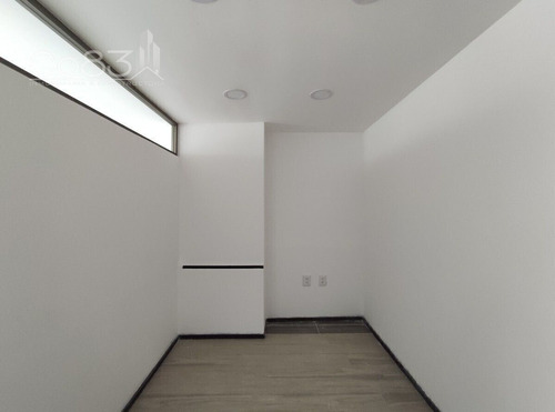 Renta - Oficina - Ejército Nacional - 104 M2 - Piso 3