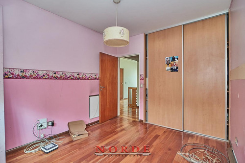 Venta Mataderos Montiel 1900 Casa 5 Ambientes Terraza Garaje