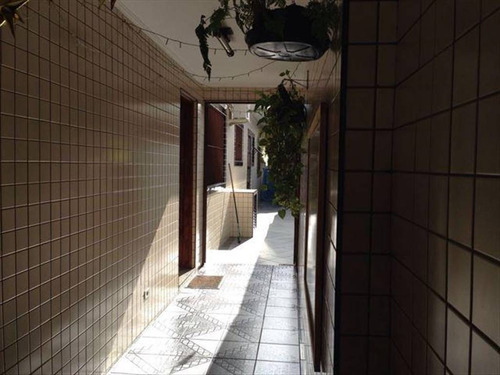 Imagem 10 de 18 de Casa Terrea Com 3 Dormitorios 1 Suite Em São Vicente. - Hm2131