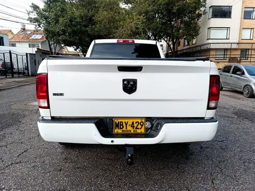 Dodge Ram 5.7 1500 Slt 4x2