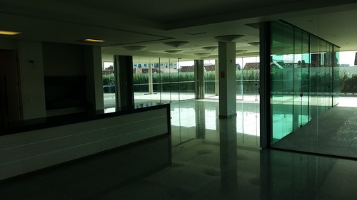 Imagem 13 de 30 de Prédio Comercial À Venda Com 10787m² Por R$ 24.000.000,00 No Bairro Uberaba - Curitiba / Pr - Pc 016