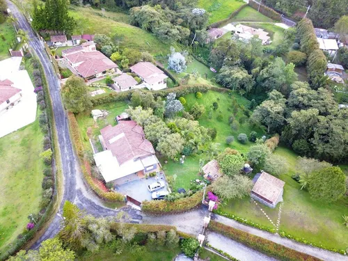 Finca En Venta En Loma Del Escobero. Cod V12621
