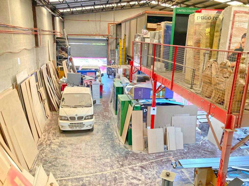 Imagen 2 de 20 de Amplio Galpón En Ñuñoa