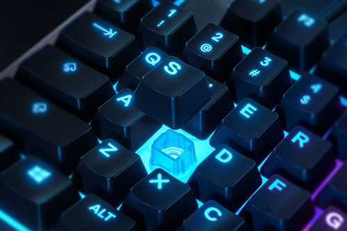 Imagen 4 de 5 de Teclado gamer SteelSeries Apex 3 QWERTY SteelSeries Whisper-Quiet Switch español color negro con luz RGB