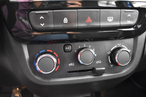 Imagen 23 de 25 de Renault Kwid Ph2 Outsider + Bono De Matricula
