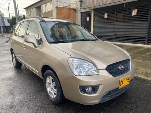 Kia Carens 2.0 Rondo Ex