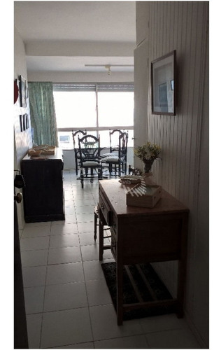 Península, Apto De 1 Dormitorio Y Medio- Ref: 577