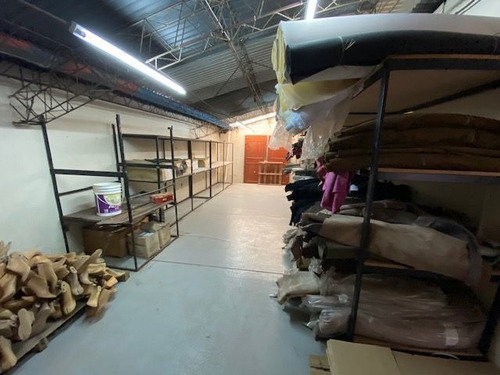 Imagen 6 de 14 de Galpón En Venta Lomas Del Mirador