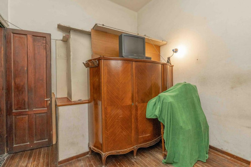 Venta Casa 5 Ambientes A Refaccionar !!!