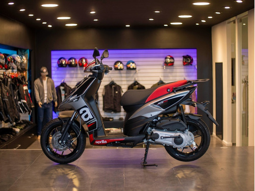 Imagen 2 de 25 de Scooter Aprilia Sr 160 Gris Financiación Disponible Usb Abs