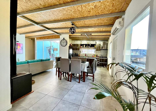 Casa En Venta En Country Costa Del Sol, Balneario Parque Mar Chiquita.