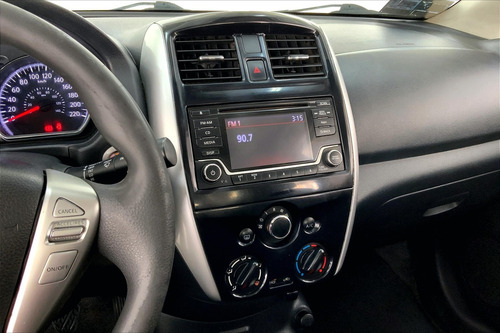 Imagen 6 de 25 de Nissan Versa 4 Pts Advance, Tm5, A/ac, Ve, F Niebla, Ra-15