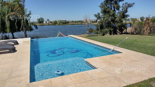Imagen 25 de 27 de Casa En Venta En El Canton Maroto Propiedades