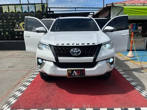 Toyota Fortuner Sw4 2.4 At