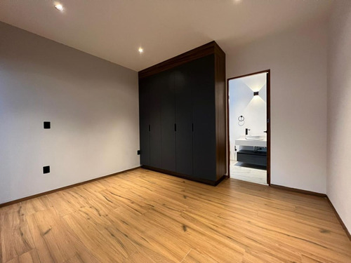 Casa En Zibatá Con Recámara En Planta Baja Y Sala De Tv M1