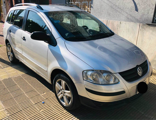 Volkswagen Suran 1.6 Trendline 11b 2010