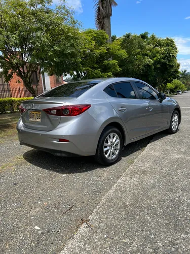 Mazda 3 2.0 Touring At