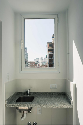 Alquilo Piso Oficina A Estrenar Balcón 90 Mts