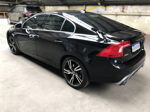 Volvo S60 2.0 T6 R-design