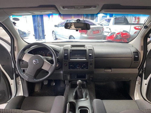 Imagem 8 de 9 de Nissan Frontier Xe 2.5 Branco 2013
