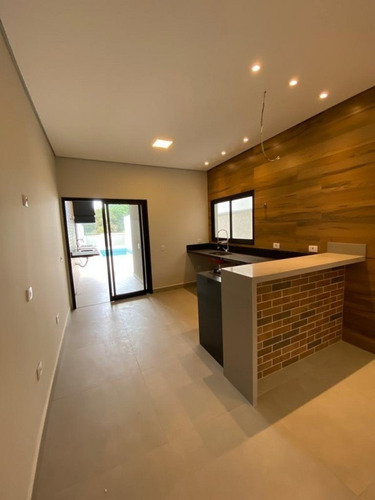 Imagem 11 de 25 de Sobrado A Venda Na Vila Suissa São 250m², 3 Dormitórios, 3 Vagas, Piscina - Mogi Das Cruzes-sp 2998