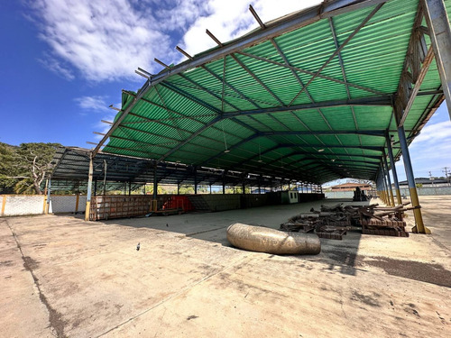 224145 Am* Venta De Galpón En Puerto Cabello