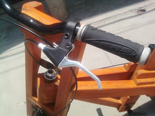 Imagen 5 de 10 de Bicicleta De Madera Con Pedales