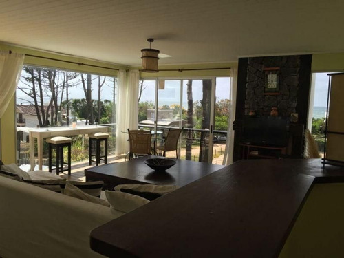 Casa En Venta De 5 Dormitorios En Montoya