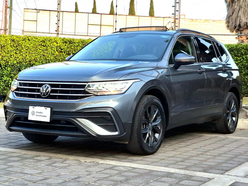 Volkswagen Tiguan 5p Comfortline L4/1.4/T Aut