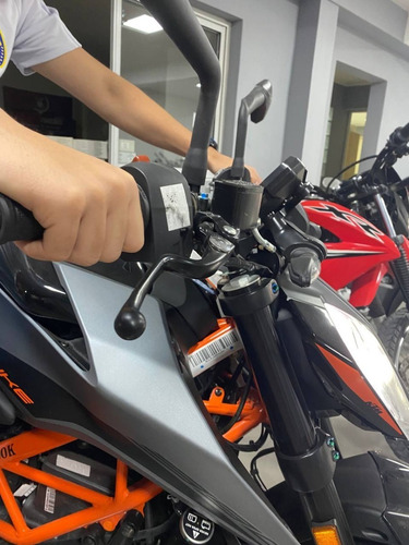 Imagen 5 de 18 de Ktm Duke 390 - Unidad Usada - Impecable- División Ruedas