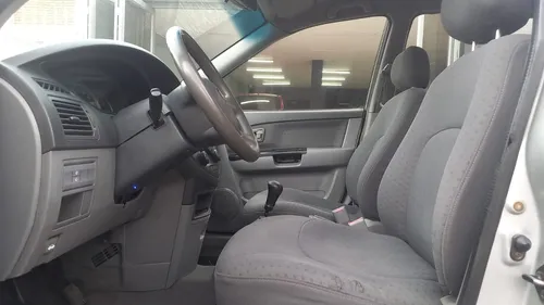 Kia Carens 1.8 Lx