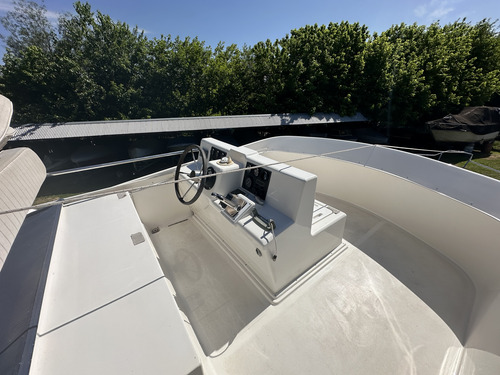 Custon 35 Volvo 220hp Gasolero Con Solo 200horas Nuevo!
