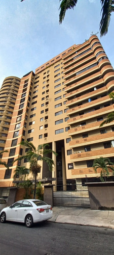 Imagen 1 de 9 de Apartamento En Venta En La Urb. Los Mangos, Res. Ramses Ix.
