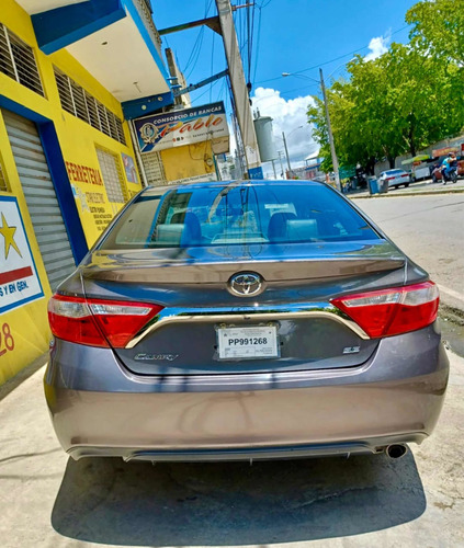 Imagen 3 de 15 de Toyota Camry Se
