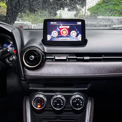 Mazda 2 Grand Touring LX