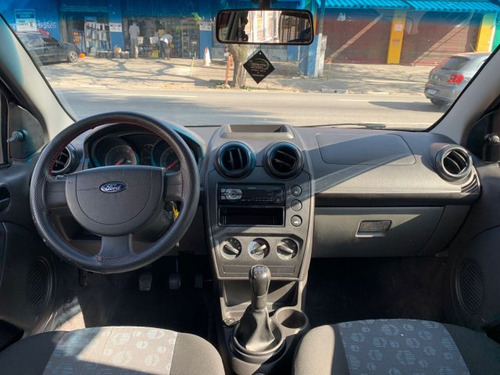 Ford Fiesta Fiesta 1.0 ROCAM HATCH 8V FLEX 4P MANUAL