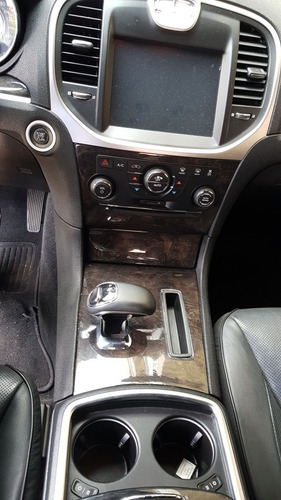 Chrysler 300c 3.6 V6 4p 2012