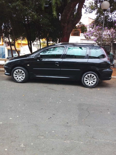 Imagem 2 de 15 de Peugeot 206 Sw 2007 1.4 Presence Flex 5p