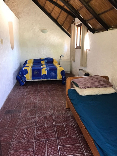 Casa De 3 Domitorios, 2 Baños, Entrada P/ Autos, 8 Personas