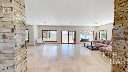 Importante Propiedad En El Golf Nordelta - Venta Y Alquiler Al Lago Central