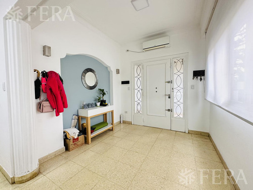 Venta Casa 4 Ambientes Con Cochera En Don Bosco (31813)