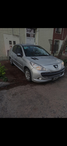 Peugeot 207 1.4 Sedan Xs
