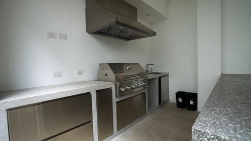 Residencia Con Acabados De Lujo En San Patricio