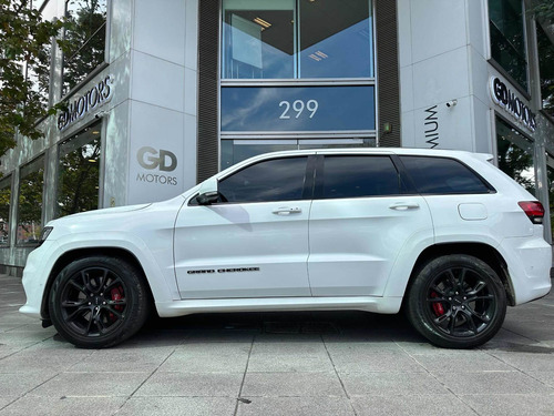 Imagen 9 de 25 de Jeep Grand Cherokee 6.4 Srt Atx 465hp At 2017 Linea Nueva