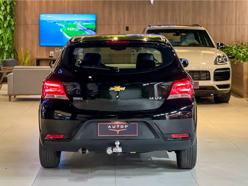 Chevrolet Onix 1.4 MPFI LTZ 8V FLEX 4P MANUAL