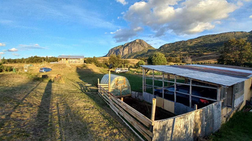 Coyhaique - Escuela Agrícola (77606)