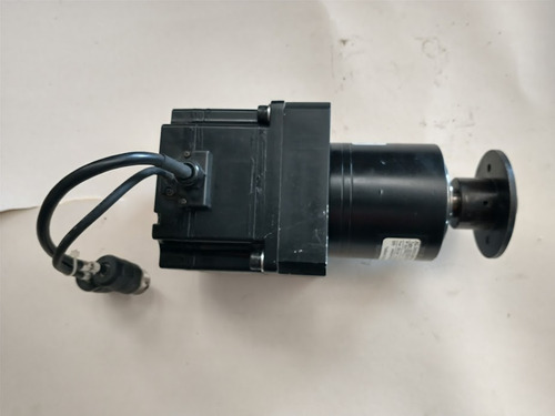 Yaskawa Servo Motor 750w Sg10sa-pe08a1 (Usado)