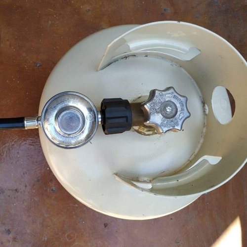 Imagen 6 de 9 de Manguera Con Regulador Para Tanque Con Válvula Qcc1