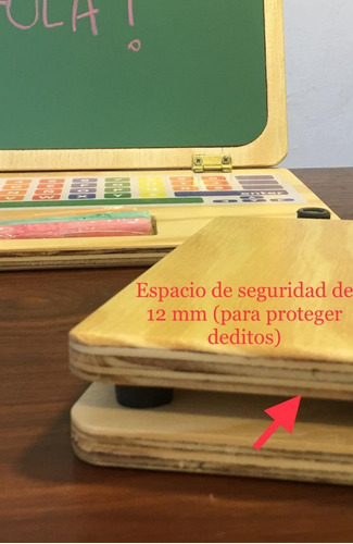Imagen 4 de 5 de Pizarra Notebook Compu Infantil En Madera Con Pizarron