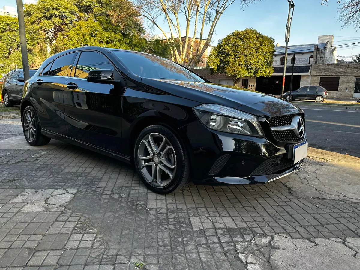 Mercedes-Benz Clase A a200 urban AT